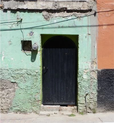 Unusual and Interesting Door Pictures